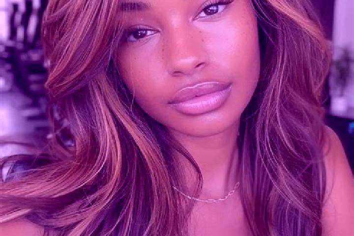 Aria, 24, a dark blonde amber-eyed mixed companion based in Brugherio. Offering Prostate Massage, A-Level, CIM, Girlfriend Experience. Available for incall a...