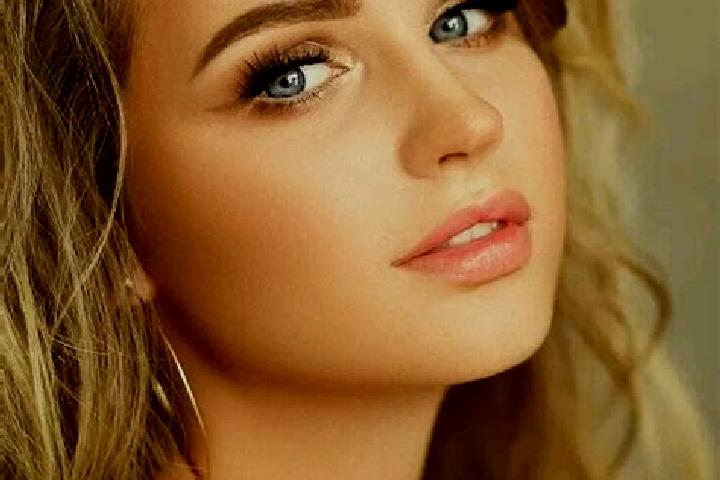 Aria, 24, a dark blonde blue-eyed ebony companion based in Al Kiswah. Offering Dinner Date, Couples, A-Level. Available for incall and outcall, overnight boo...