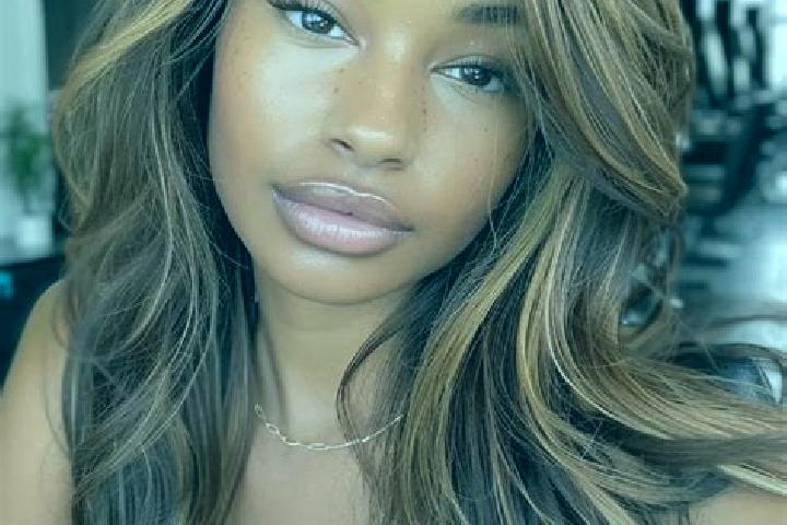 Aria, 24, a dark blonde green-eyed mixed companion based in Limapuluh. Offering Prostate Massage, Girlfriend Experience, Erotic Massage. Available for incall...