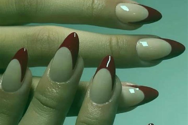 Aria, 24, a red dark-eyed ebony companion based in Alabayir. Offering Roleplay, Deep French Kissing, Erotic Massage, Dinner Date, Domination. Available for i...