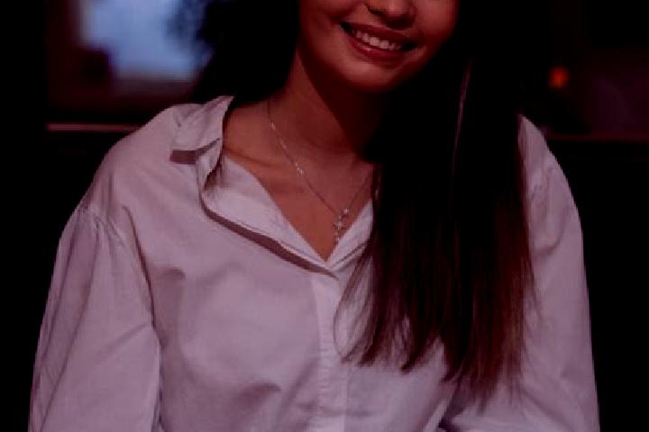 Aria, 24 — Escort in Echalas, France