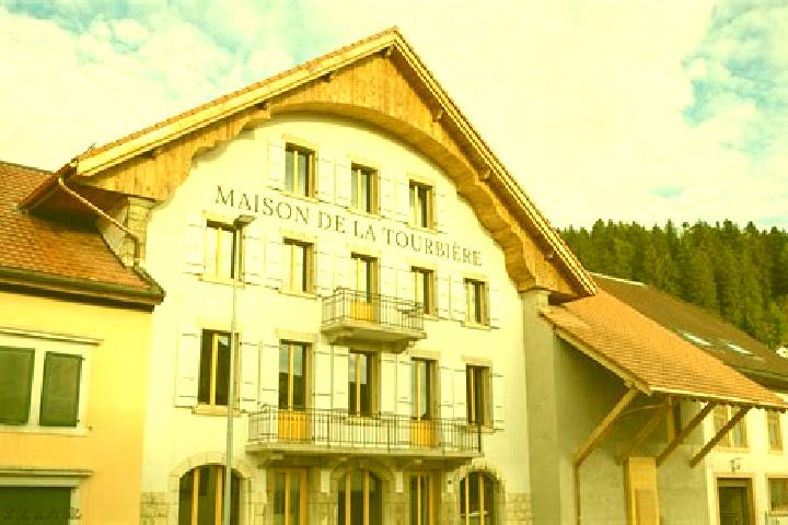 Aria, 24 — Escort in Les Ponts-de-Martel, Switzerland