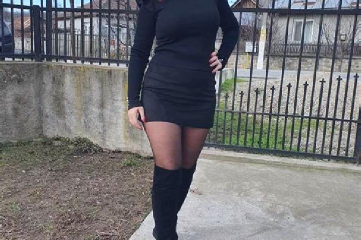 Aria, 24 — Escort in Nasaud, Romania
