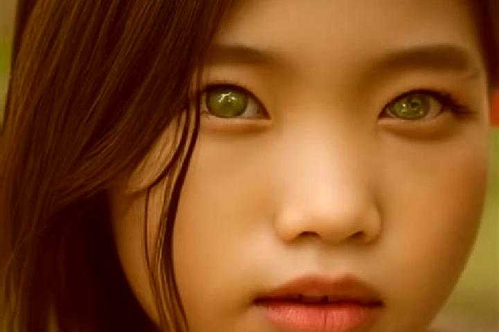 Aria, 25, a black green-eyed asian companion based in Heiligensee. Offering Couples, BDSM, 69, Duos. Available for incall and outcall, day and evening dates.