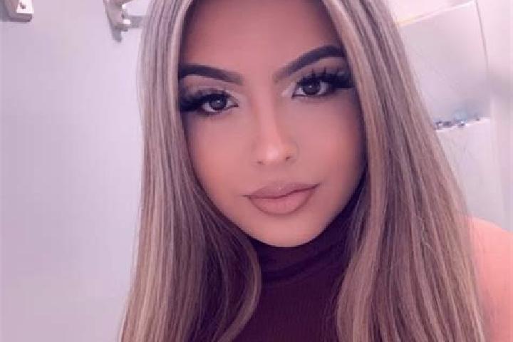 Aria, 25, a blonde brown-eyed latina companion based in Mugumu. Offering Striptease, Tantra, Domination, Overnight. Available for incall and outcall, day and...