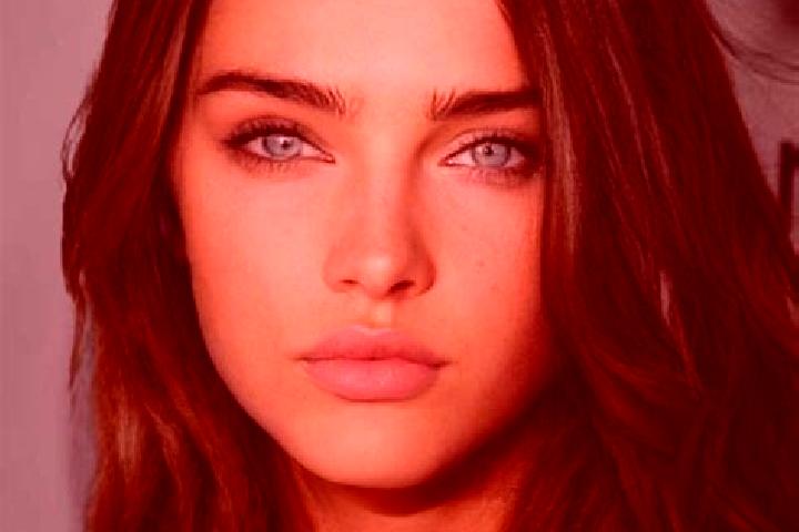 Aria, 25, a brunette dark-eyed latina companion based in Deimberg. Offering Erotic Massage, A-Level, Striptease, Deep French Kissing, Duos. Available for inc...