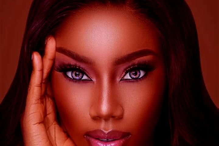 Aria, 25, a chestnut blue-eyed ebony companion based in Kouafla. Offering Fetish, CIM, GFE, Erotic Massage, 69. Available for incall and outcall, day and eve...