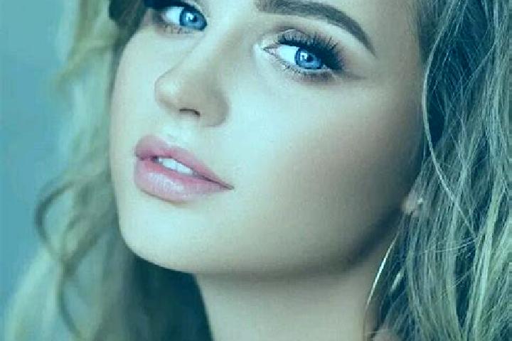Aria, 25, a dark blonde blue-eyed indian companion based in Panagyurishte. Offering A-Level, BDSM, Couples. Available for incall and outcall, overnight booki...