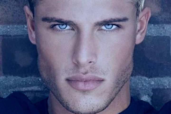 Aria, 25, a dark blonde grey-eyed caucasian companion based in Pouebo. Offering Travel Companion, Overnight, Domination, Prostate Massage. Available for inca...