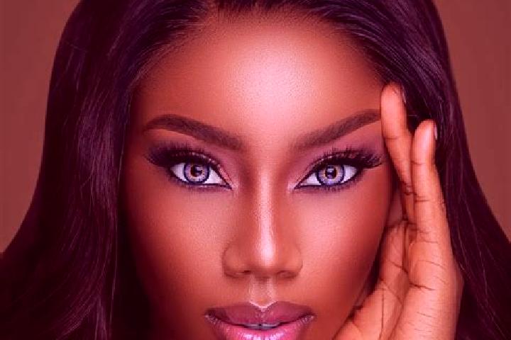 Aria, 25, a red blue-eyed ebony companion based in Meeker. Offering Overnight, Domination, Striptease, Erotic Massage. Available for incall and outcall, day ...