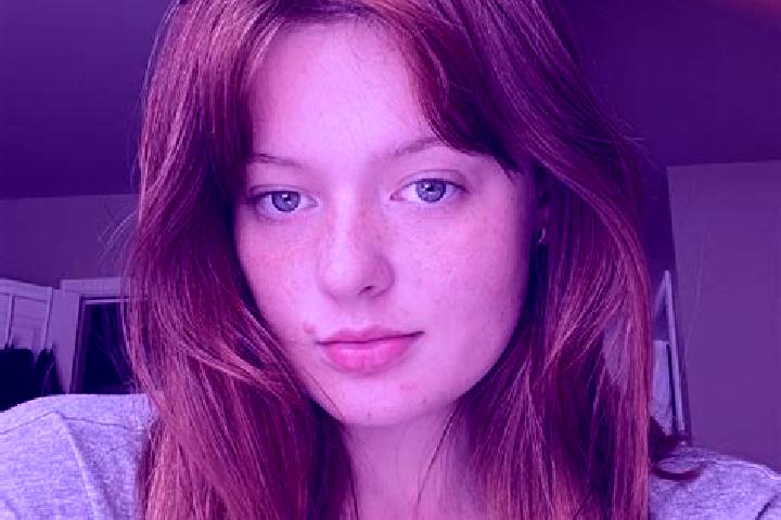 Aria, 26, a auburn blue-eyed indian companion based in Santa Maria Chimalhuacan. Offering GFE, CIM, 69. Available for incall and outcall, day and evening dates.