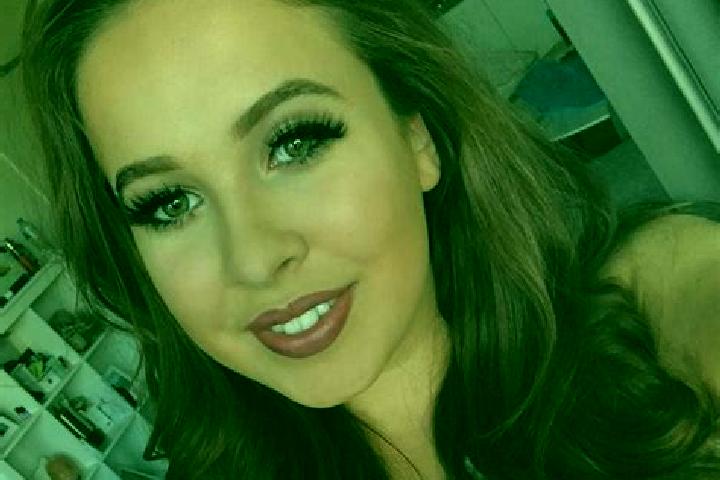 Aria, 26, a brunette grey-eyed latina companion based in Noetsch bei Bleiberg. Offering BDSM, Dinner Date, Girlfriend Experience. Available for incall and ou...