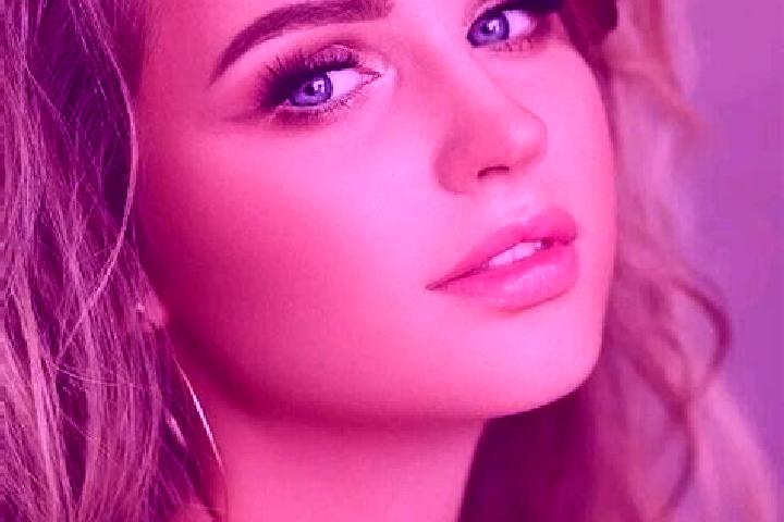 Aria, 26, a dark blonde blue-eyed mediterranean companion based in Kavaje. Offering Dinner Date, 69, Overnight. Available for incall and outcall, day and eve...
