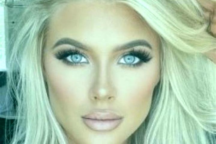 Aria, 26, a platinum blonde amber-eyed mediterranean companion based in Tierra Larga (Campo Nuevo). Offering Striptease, Duos, BDSM. Available for incall and...