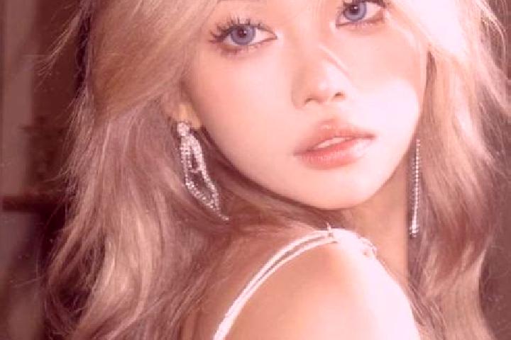 Aria, 26, a platinum blonde dark-eyed asian companion based in Leiben. Offering Party Girl, A-Level, Dinner Date, OWO. Available for incall and outcall, day ...