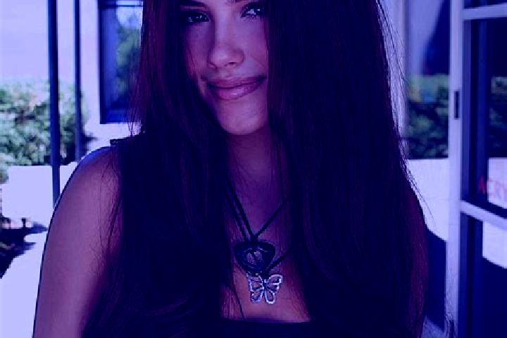 Aria, 27, a auburn brown-eyed mediterranean companion based in Naushahro Firoz. Offering Massage, Fetish, Prostate Massage, Domination, Party Girl. Available...