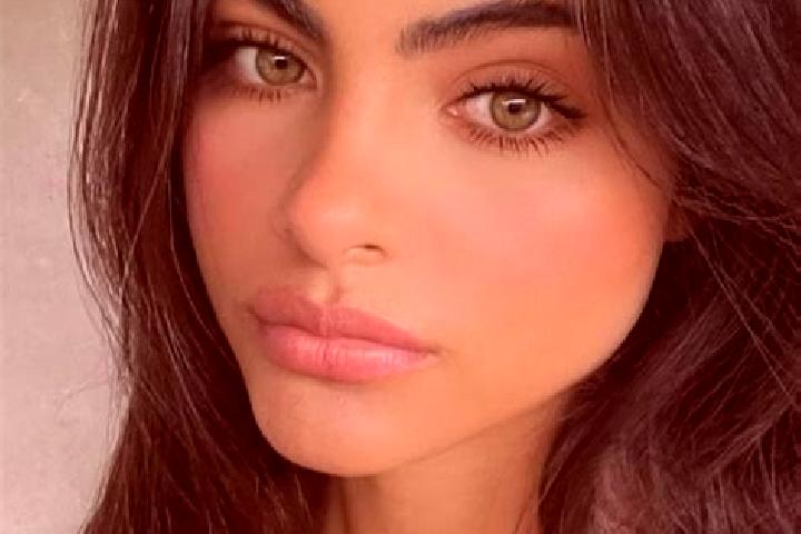 Aria, 27, a black grey-eyed indian companion based in San Pedro Palmiches. Offering Tantra, Travel Companion, Duos. Available for incall and outcall, overnig...