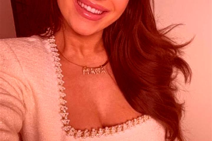 Aria, 27 — Escort in Clare, United States