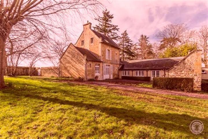 Aria, 27 — Escort in Grainville-sur-Odon, France