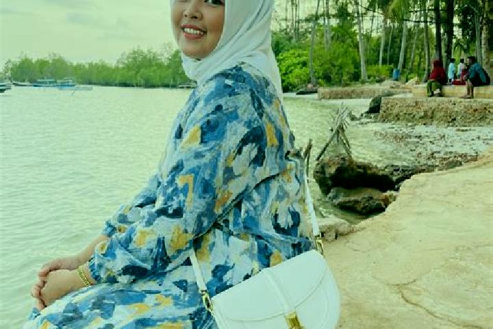 Aria, 27 — Escort in Manggar, Indonesia