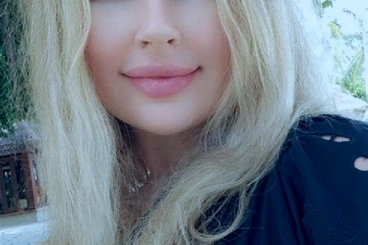 Aria, 28, a blonde brown-eyed caucasian companion based in Val-de-Meuse. Offering BDSM, Tantra, GFE. Available for incall and outcall, overnight bookings ava...