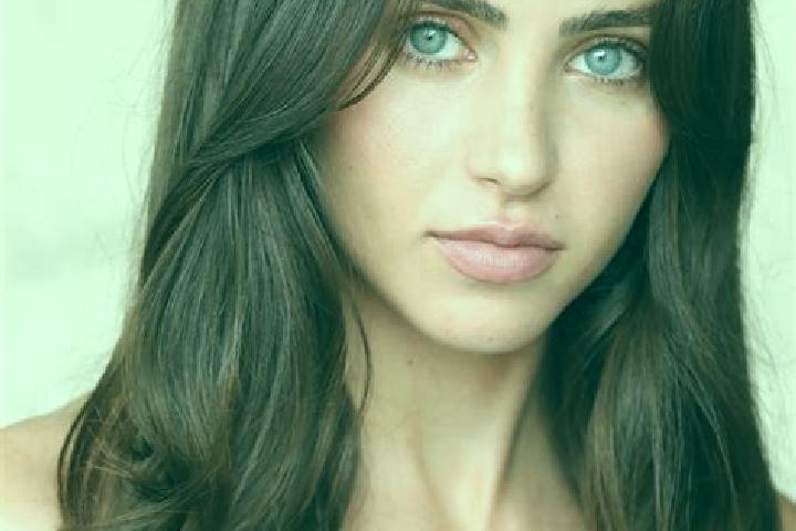 Aria, 28, a brunette brown-eyed slavic companion based in Padre Juan Bautista Aguirre. Offering BDSM, Travel Companion, Duos, Erotic Massage. Available for i...