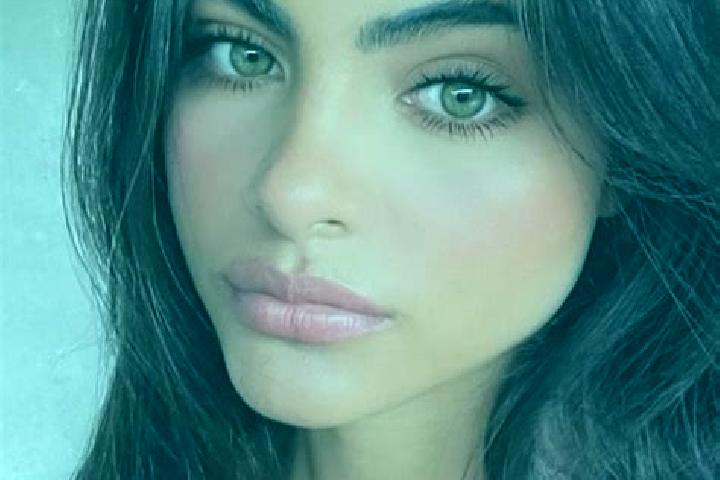 Aria, 28, a brunette green-eyed indian companion based in Stettlen. Offering 69, Girlfriend Experience, CIM. Available for incall and outcall, day and evenin...