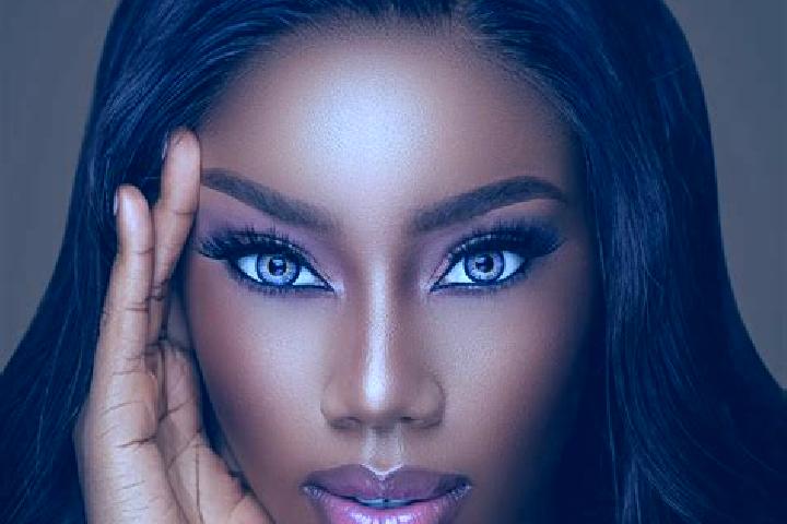 Aria, 28, a chestnut blue-eyed ebony companion based in Webula. Offering Erotic Massage, 69, Massage, Party Girl. Available for incall and outcall, overnight...