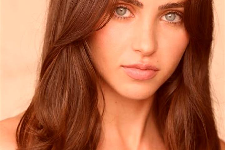 Aria, 28, a red brown-eyed latina companion based in East Hespeler. Offering OWO, Roleplay. Available for incall and outcall, day and evening dates.