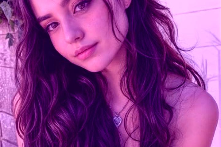 Aria, 28, a red hazel-eyed caucasian companion based in Tanqiu. Offering Massage, Deep French Kissing, Couples, Girlfriend Experience. Available for incall a...