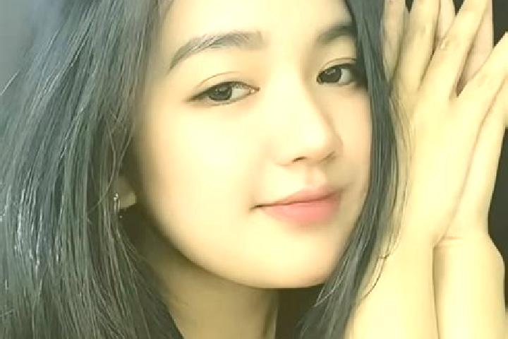 Aria, 28 — Escort in Bangkalan, Indonesia