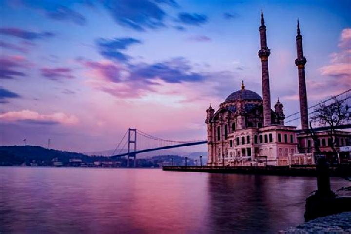 Aria, 28 — Escort in Bayramic, Turkey