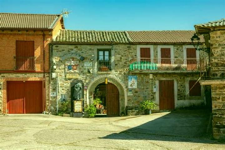 Aria, 28 — Escort in Espinosa del Camino, Spain