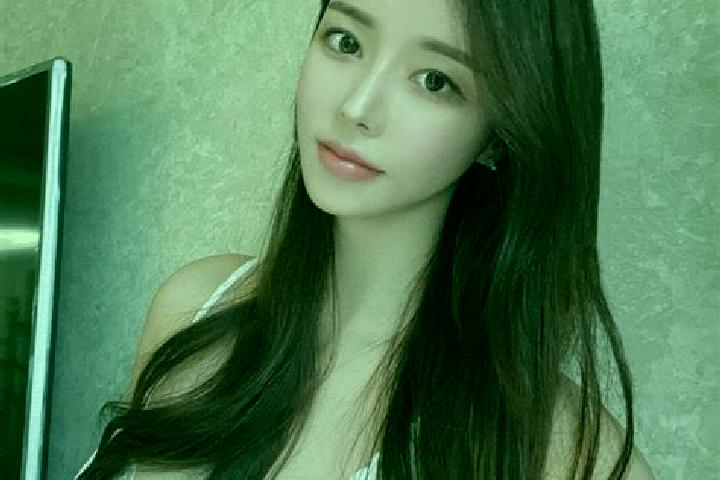 Aria, 28 — Escort in Kuzhuang, China