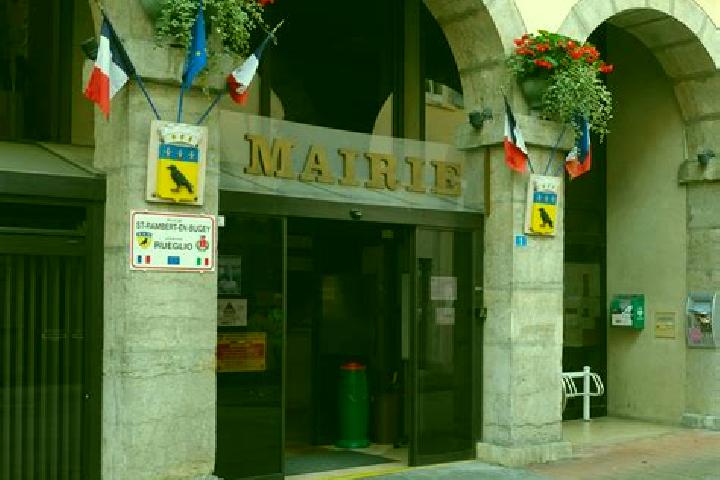 Aria, 28 — Escort in Saint-Rambert-en-Bugey, France