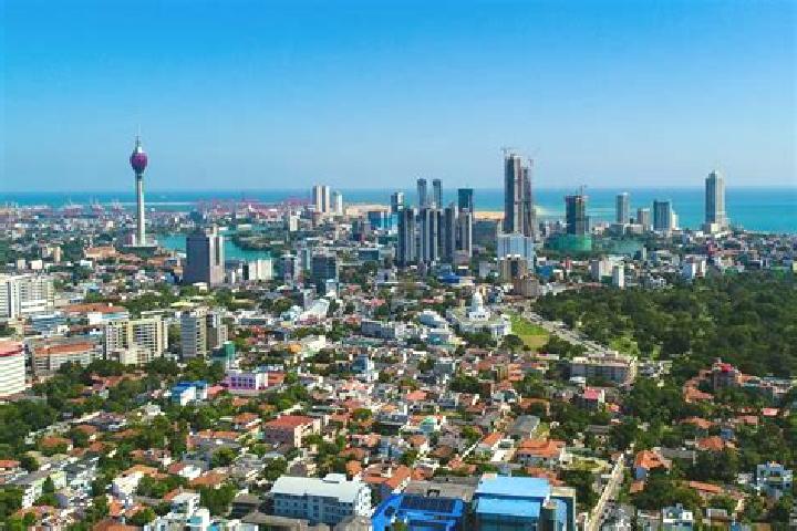 Aria, 28 — Escort in Urawatawangoda, Sri Lanka
