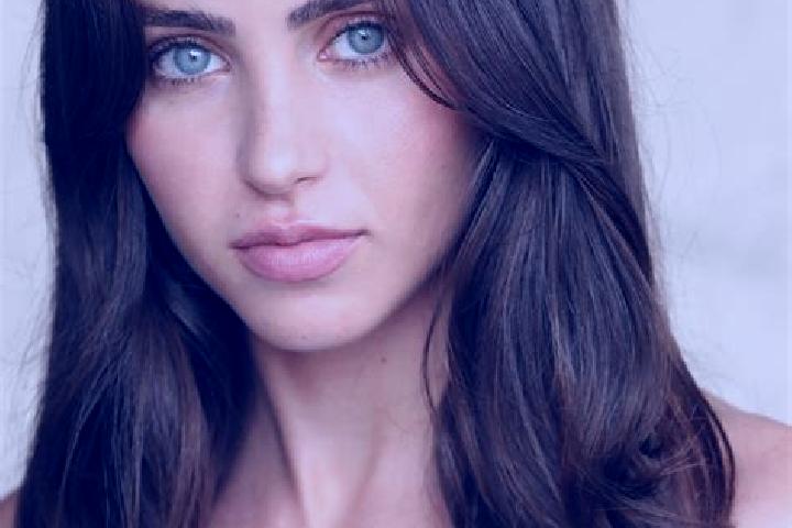 Aria, 29, a auburn brown-eyed slavic companion based in Puerto Libertador. Offering CIM, Domination, Couples. Available for incall and outcall, overnight boo...