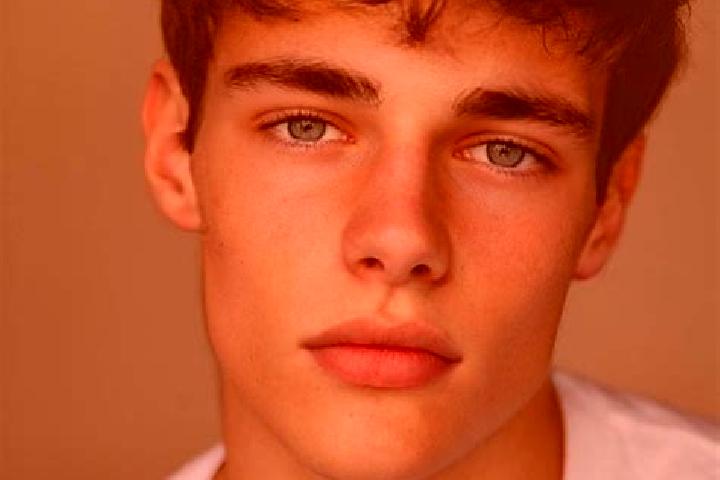 Aria, 29, a black brown-eyed caucasian companion based in Polyplatanos. Offering Duos, Dinner Date, 69. Available for incall and outcall, day and evening dates.