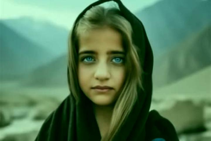 Aria, 29, a blonde brown-eyed middle eastern companion based in Arcos de la Sierra. Offering Fetish, Roleplay, Massage, BDSM, GFE. Available for incall and o...