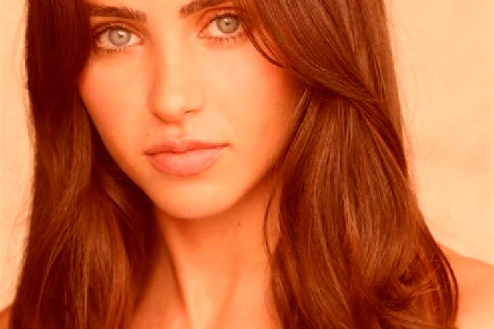 Aria, 29, a brunette amber-eyed indian companion based in Neu. Offering 69, Erotic Massage, Domination, Massage. Available for incall and outcall, day and ev...