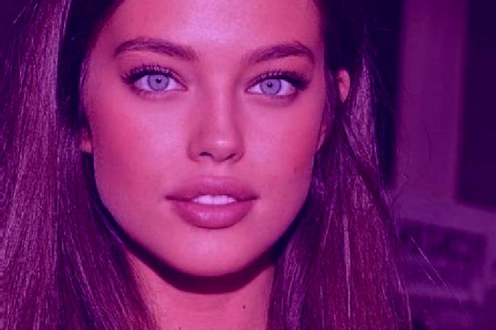 Aria, 29, a chestnut green-eyed caucasian companion based in Rafol de Salem. Offering Striptease, Party Girl, Duos. Available for incall and outcall, overnig...