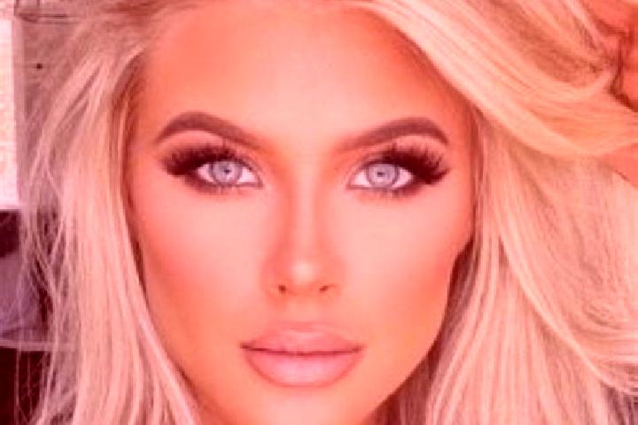 Aria, 29, a platinum blonde amber-eyed slavic companion based in Sutton Bridge. Offering Couples, 69, Duos. Available for incall and outcall, day and evening...