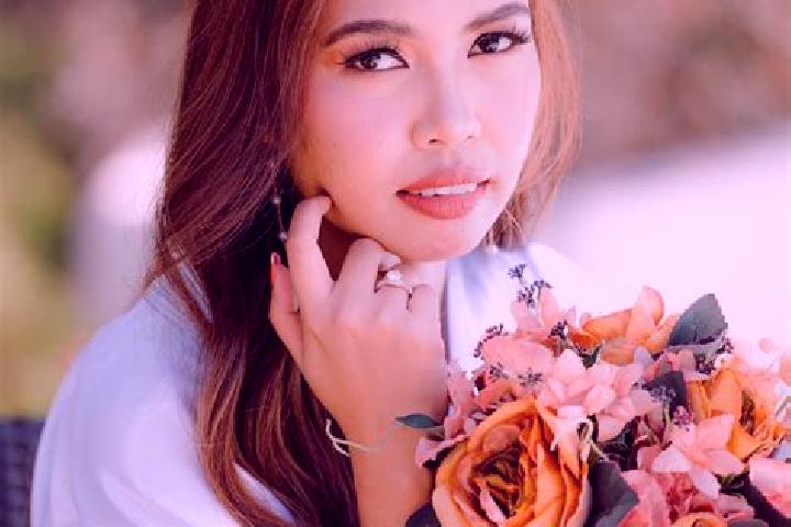 Aria, 29 — Escort in Bin an, China