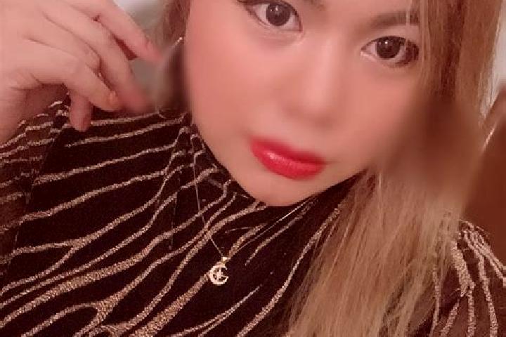 Aria, 30, a blonde grey-eyed asian companion based in Naunheim. Offering GFE, Fetish, OWO. Available for incall and outcall, overnight bookings available.