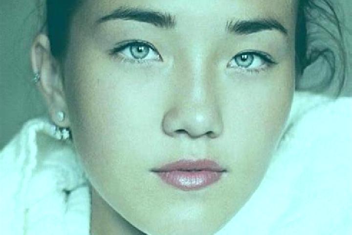 Aria, 30, a blonde grey-eyed asian companion based in Ochsenhausen. Offering Travel Companion, Erotic Massage, Duos. Available for incall and outcall, day an...