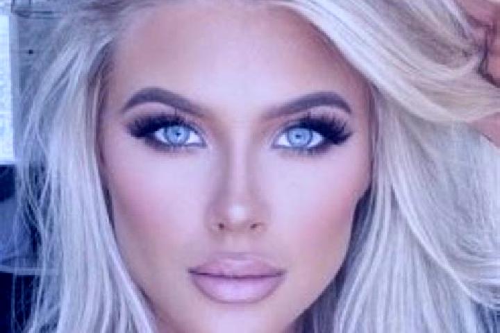 Aria, 30, a platinum blonde blue-eyed ebony companion based in Hualgayoc. Offering Overnight, BDSM, Striptease, Couples, GFE. Available for incall and outcal...