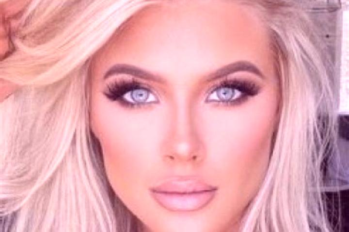 Aria, 30, a platinum blonde hazel-eyed mixed companion based in Stigliano. Offering CIM, 69, Duos, OWO. Available for incall and outcall, day and evening dates.