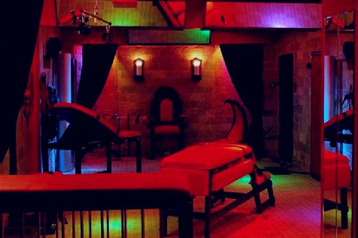 Aria, 30, a red dark-eyed mediterranean companion based in Ottaikkalmantapam. Offering Fetish, Roleplay, Overnight. Available for incall and outcall, overnig...
