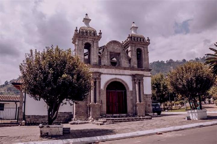 Aria, 30 — Escort in San Bartolome de Pinllo, Ecuador