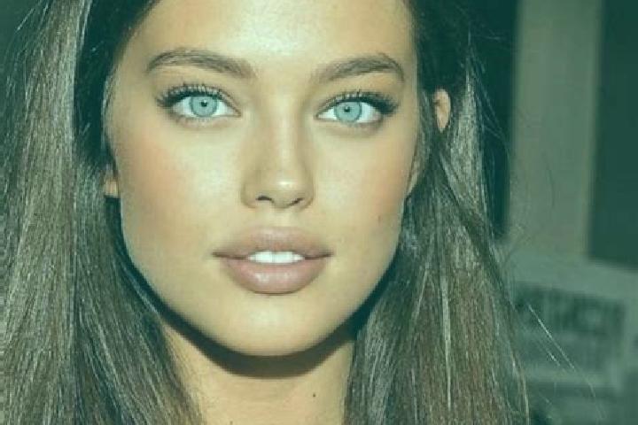 Aria, 31, a brunette blue-eyed mediterranean companion based in San Juan de Otates. Offering Striptease, CIM, Tantra, 69, BDSM. Available for incall and outc...